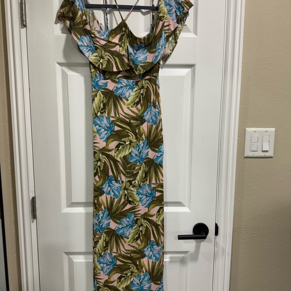 Floral Leaf Print Maxi Dress